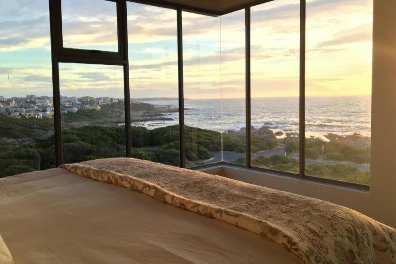 Marine 5 Boutique Hotel Gansbaai Exteriör bild