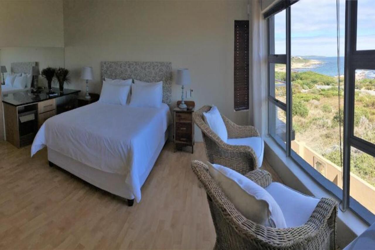 Marine 5 Boutique Hotel Gansbaai Exteriör bild