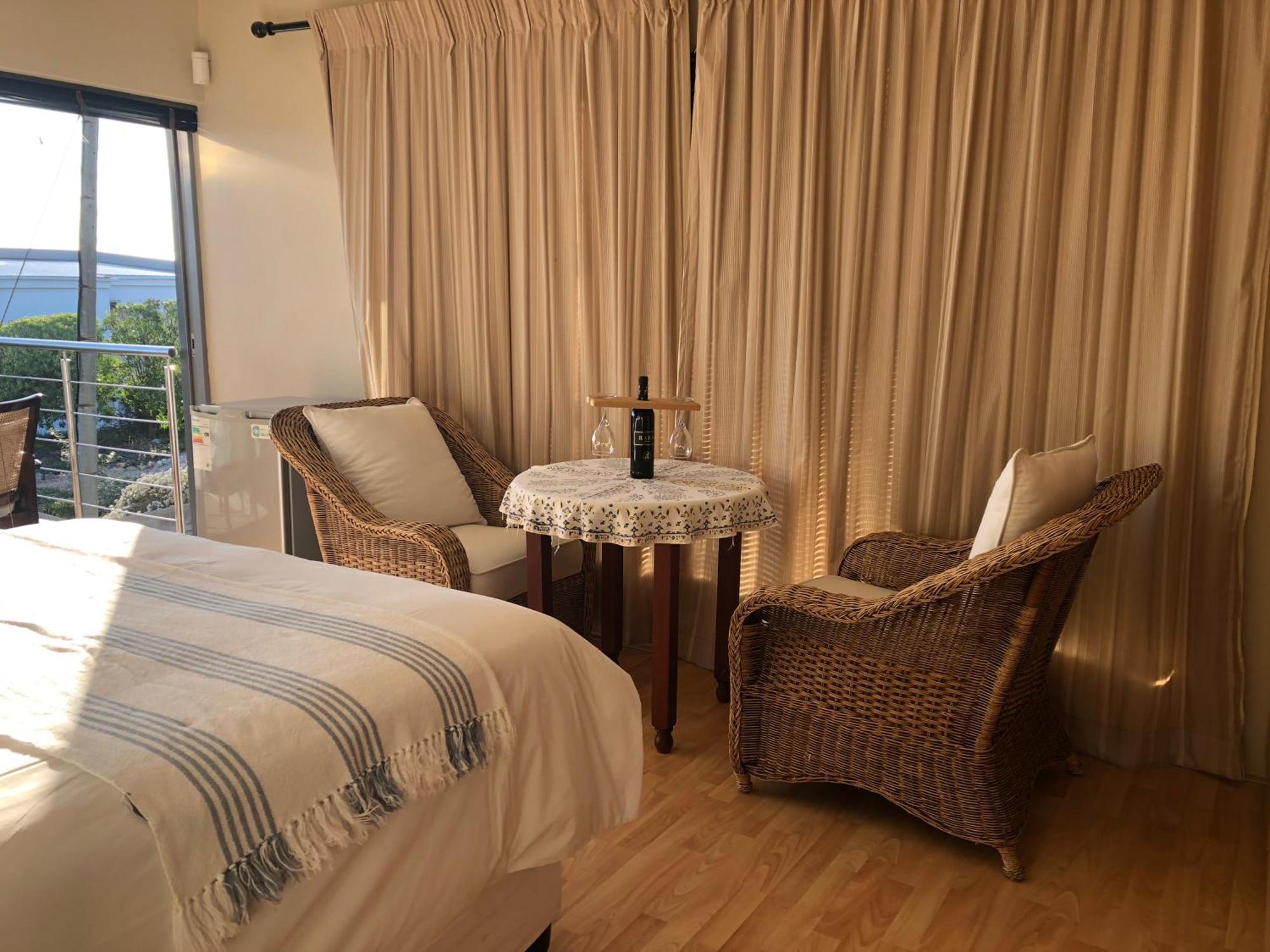 Marine 5 Boutique Hotel Gansbaai Exteriör bild