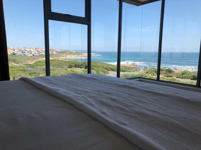 Marine 5 Boutique Hotel Gansbaai Exteriör bild